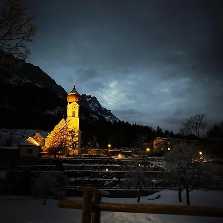 Holiday home Stefan Glowacz Mit Traumhaftem Bergblick