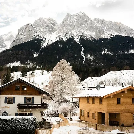 Stefan Glowacz Mit Traumhaftem Bergblick