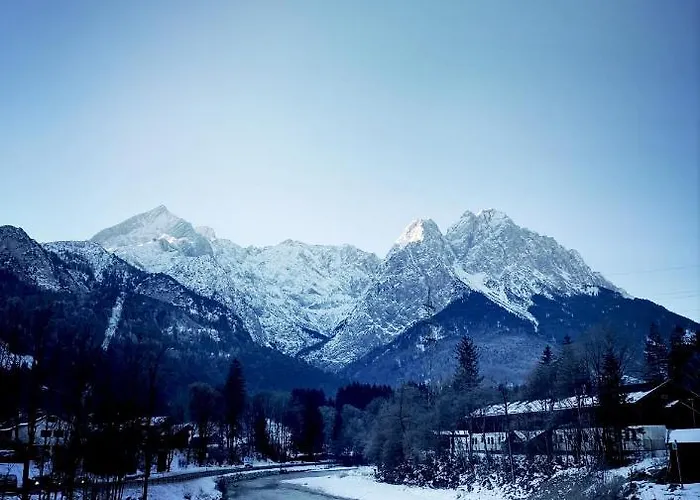 Stefan Glowacz Mit Traumhaftem Bergblick Grainau